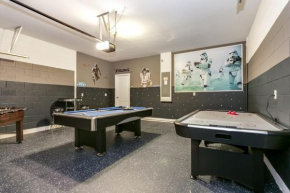 South Facing Pool Spa, Game Room Home Is Loaded! Villa